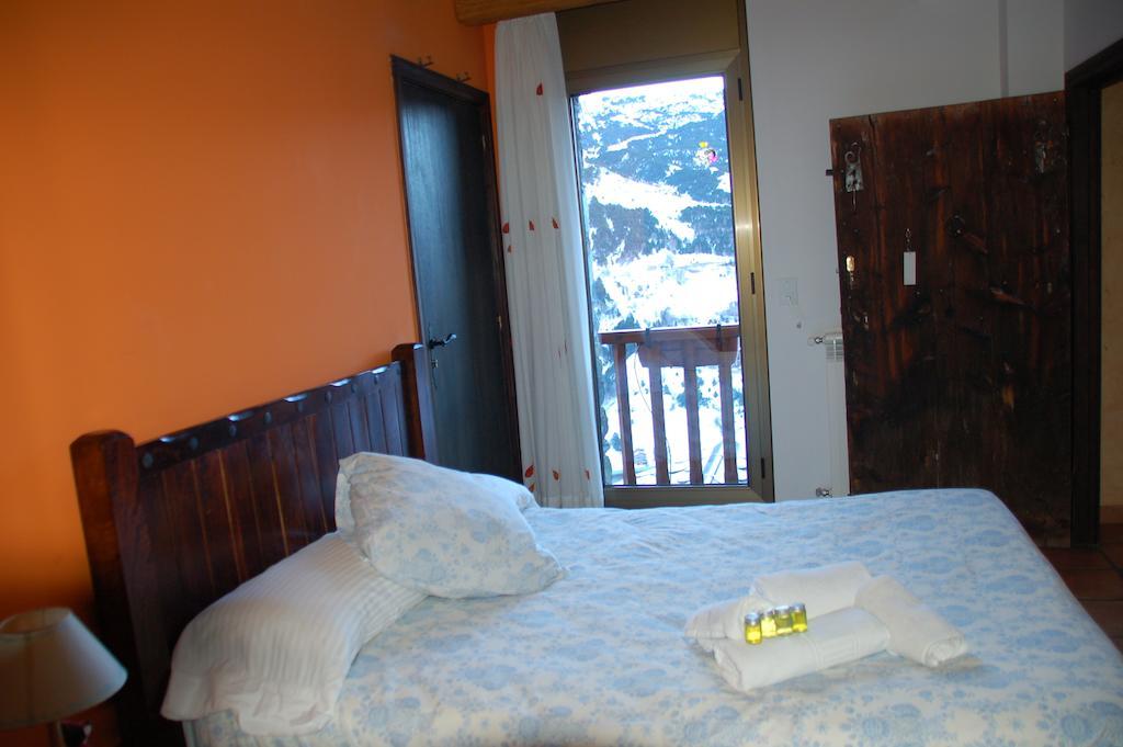 Casa Rural Restaurant Borda Patxeta Canillo Rom bilde